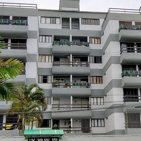 Moderno E Confortavel Apto Prainha Caraguatatuba Ngoại thất bức ảnh